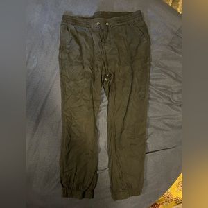 Old Navy Women’s Large Dressy Joggers Black